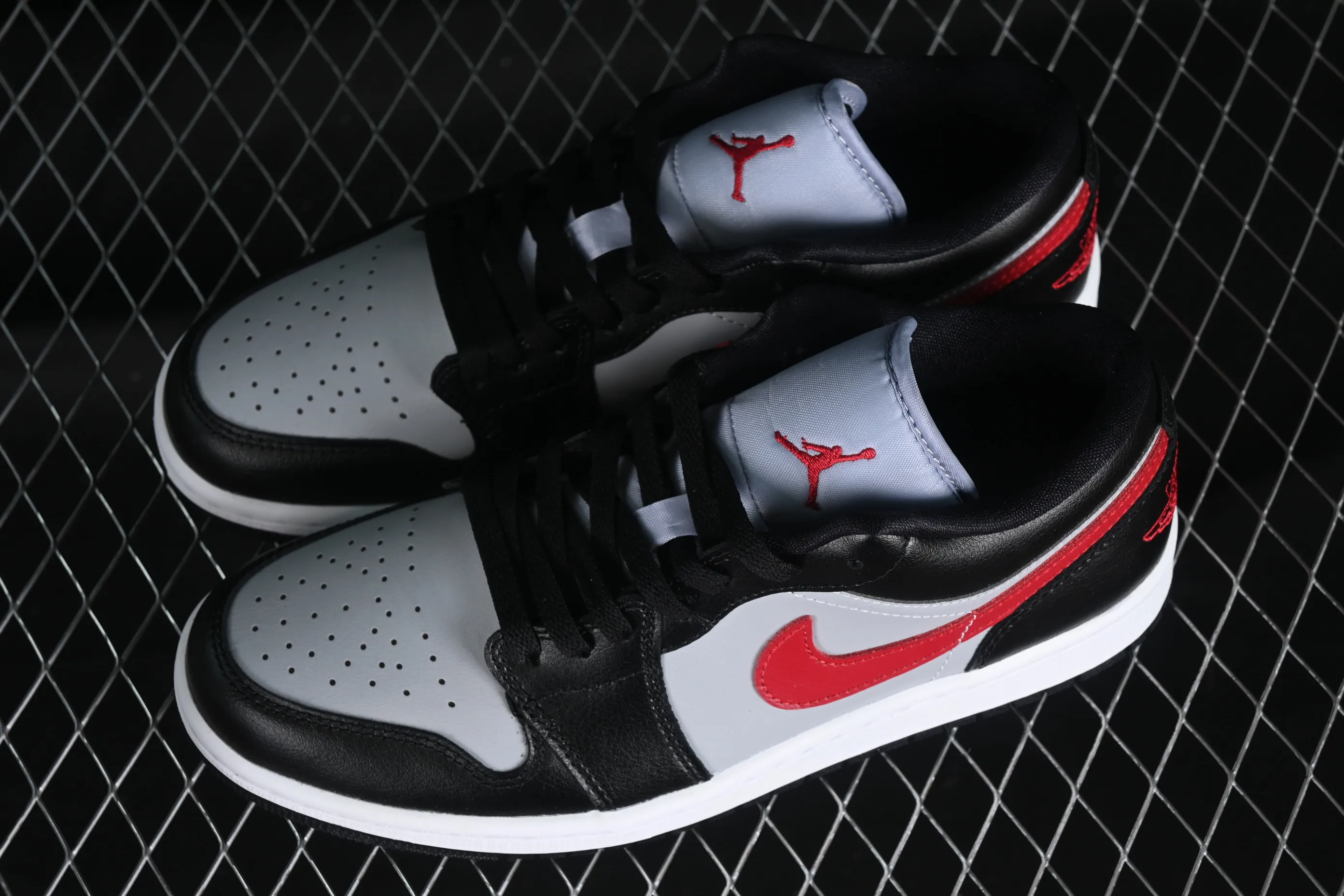 All categories Air Jordan Jordan series basketball shoes Air Jordan 1 Low G version pure original Air Jordan 1 Low AJ1 Joe 1 black gray red hook low-top cultural basketball shoes DC0774-062